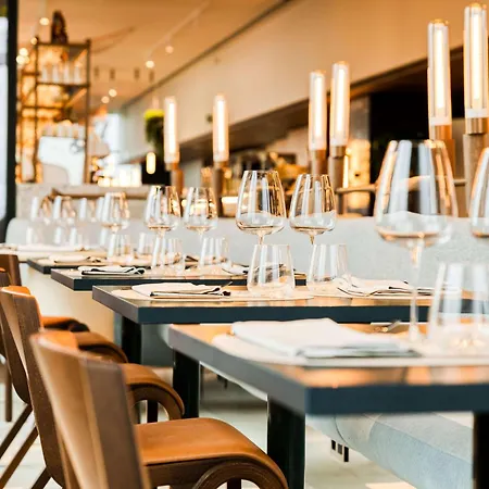 Hotel Moevenpick Brussels Airport 4*